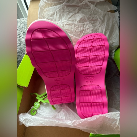BNWT Crocs Mega Crush Triple Strap Sandals – Pink Crush – Style ID: 521540 - Picture 5 of 13